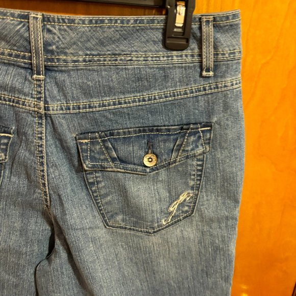 Style&Co Denim Shorts Tummy Control 6‎ Pocket - Picture 9 of 13